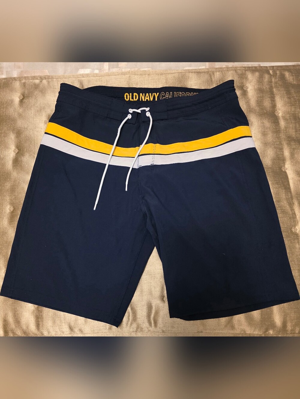 Old Navy Men's Board Shorts Size 34 Navy Yellow White Striped Drawstring